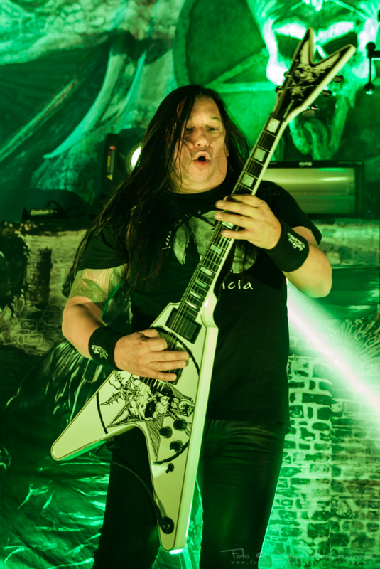 Testament-3465