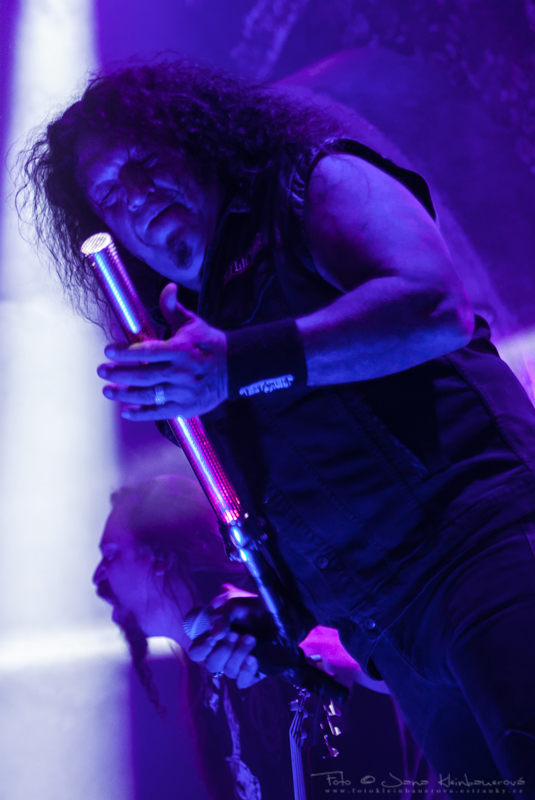 Testament-9855