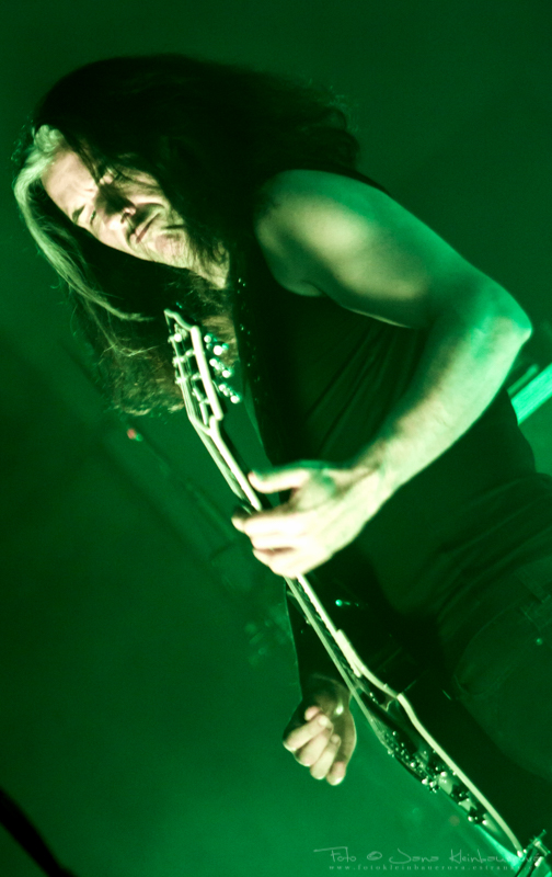 Testament-9863